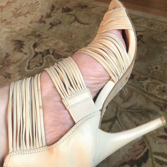 Vince Camuto Leather Heels - Picture 7 of 8